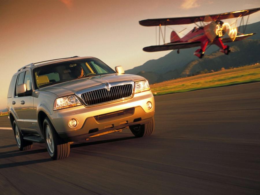  Lincoln Aviator 2002 года  (фото 9 из 11)